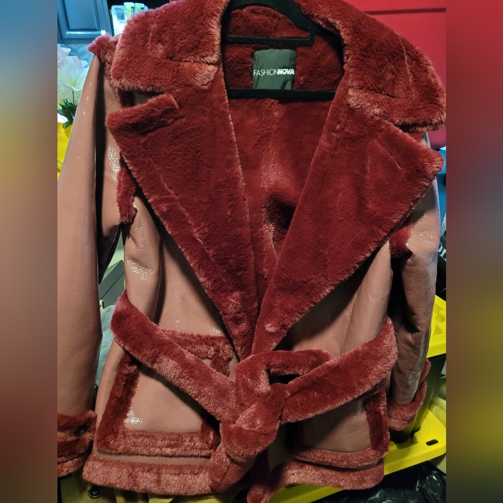 Fashion Nova Burgundy coat with belt,Tie to close,Two front pockets Great condit
